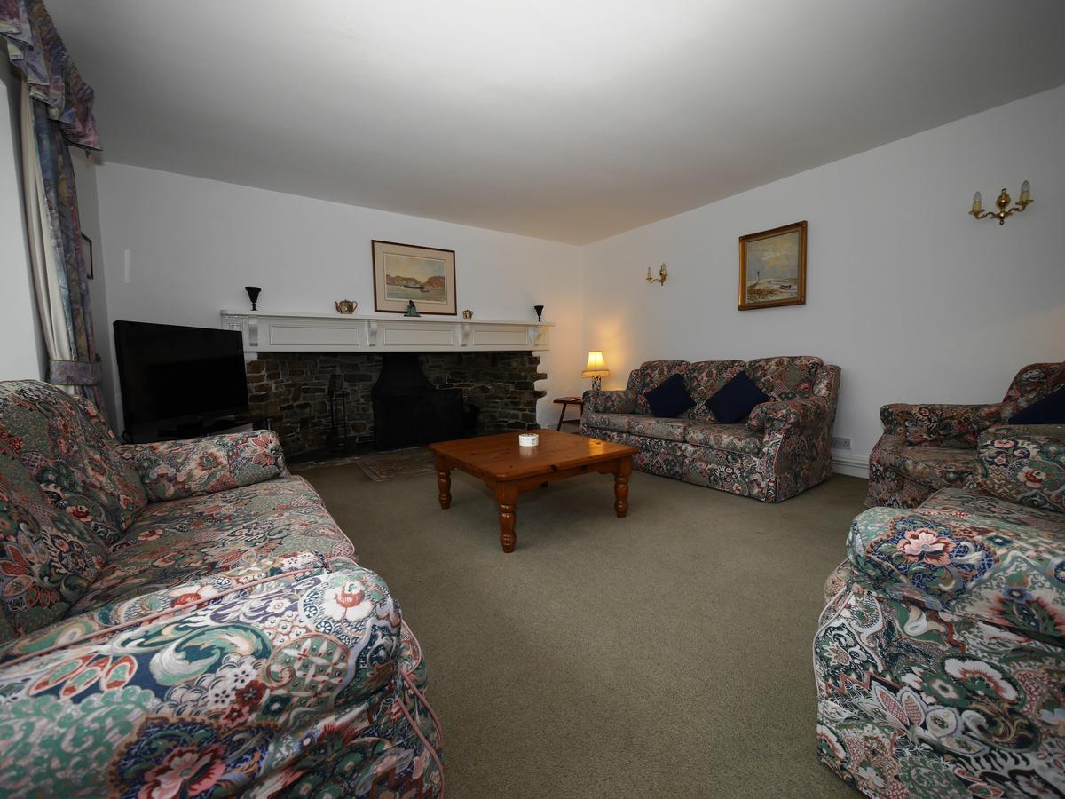 Kennacott Court Holiday Cottagesバッド エクステリア 写真