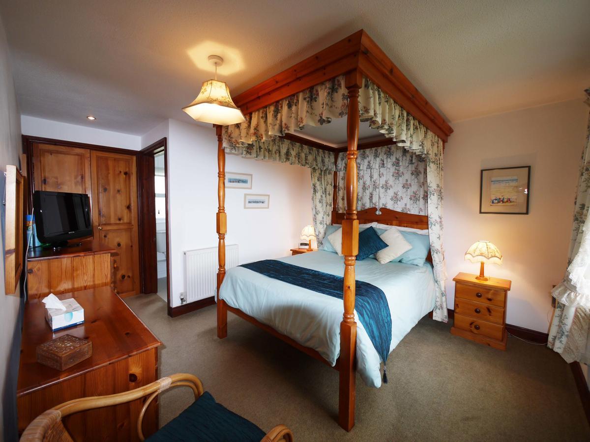 Kennacott Court Holiday Cottagesバッド エクステリア 写真