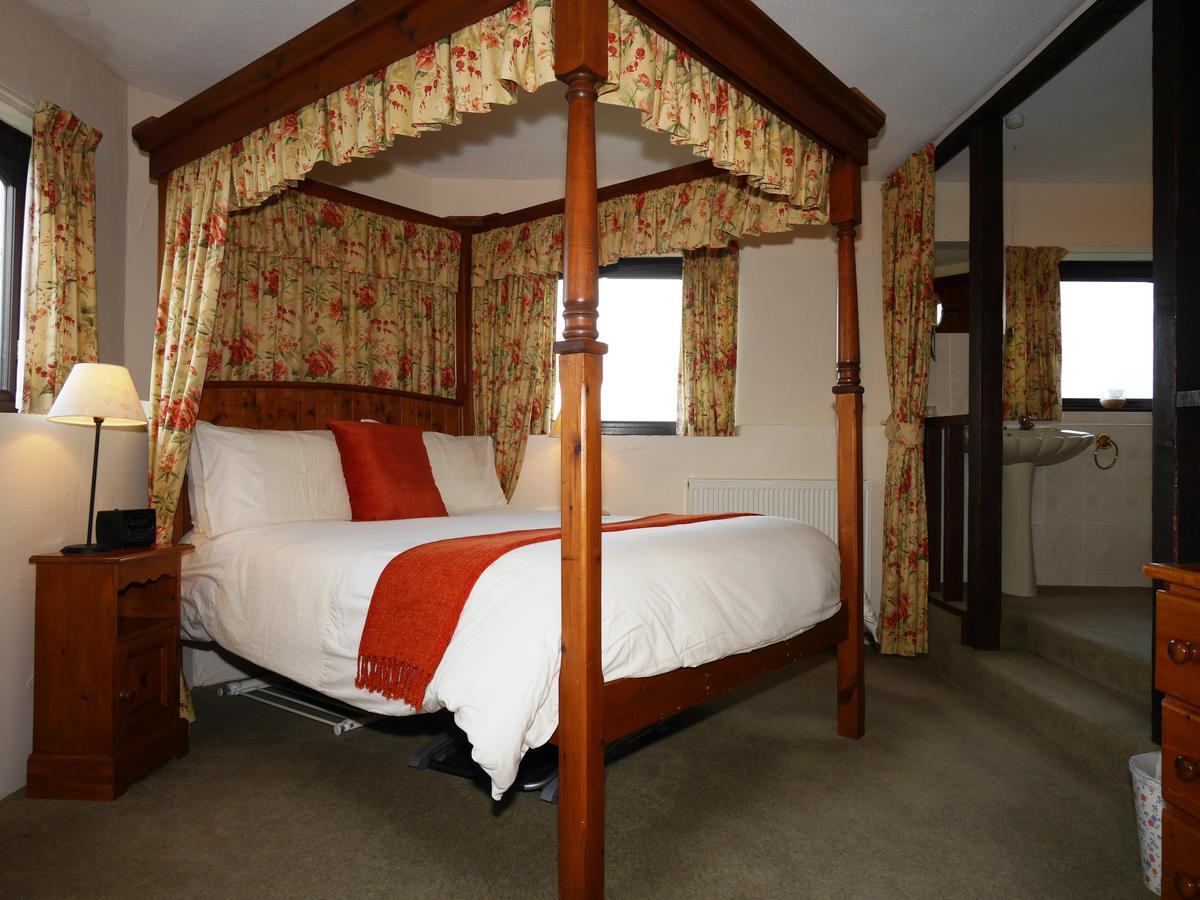 Kennacott Court Holiday Cottagesバッド エクステリア 写真