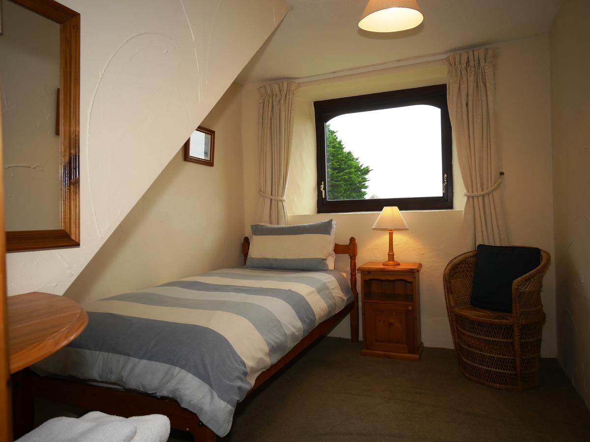 Kennacott Court Holiday Cottagesバッド エクステリア 写真