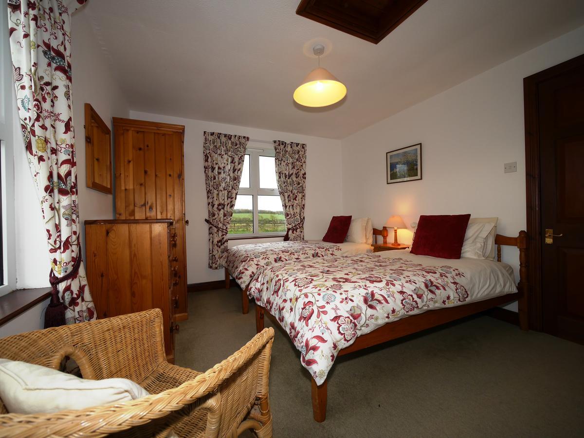 Kennacott Court Holiday Cottagesバッド エクステリア 写真