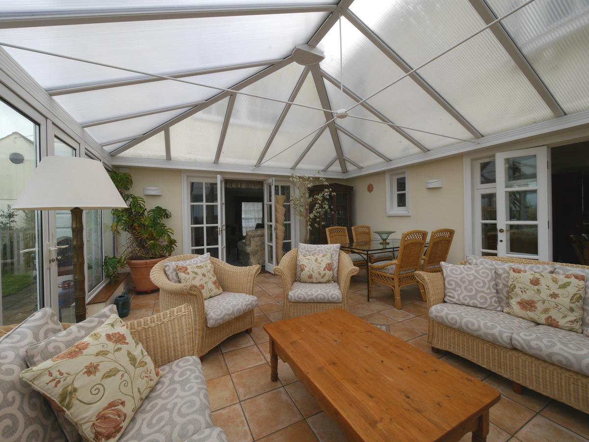 Kennacott Court Holiday Cottagesバッド エクステリア 写真